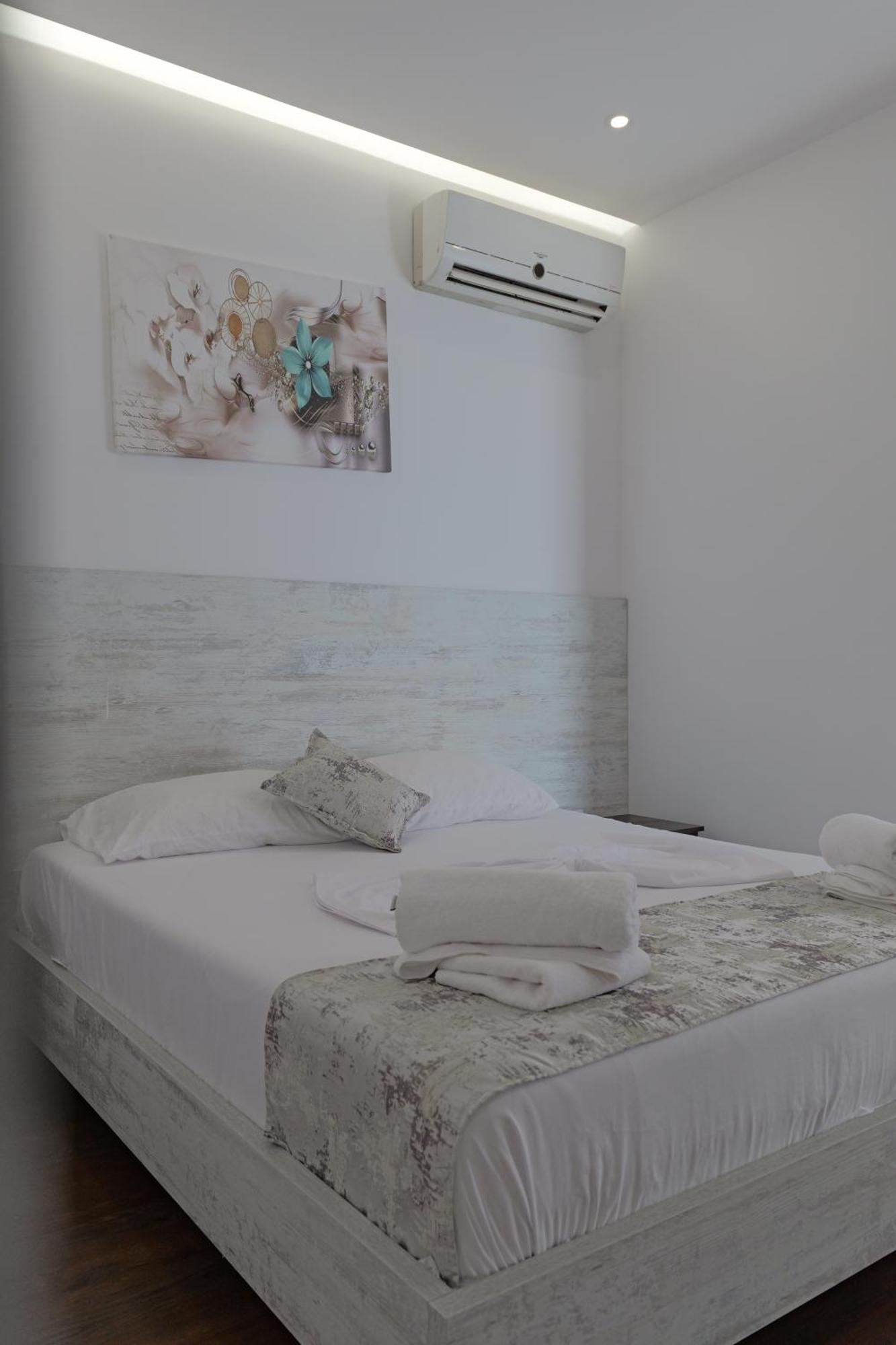 Vila Irdi Ksamil Luaran gambar