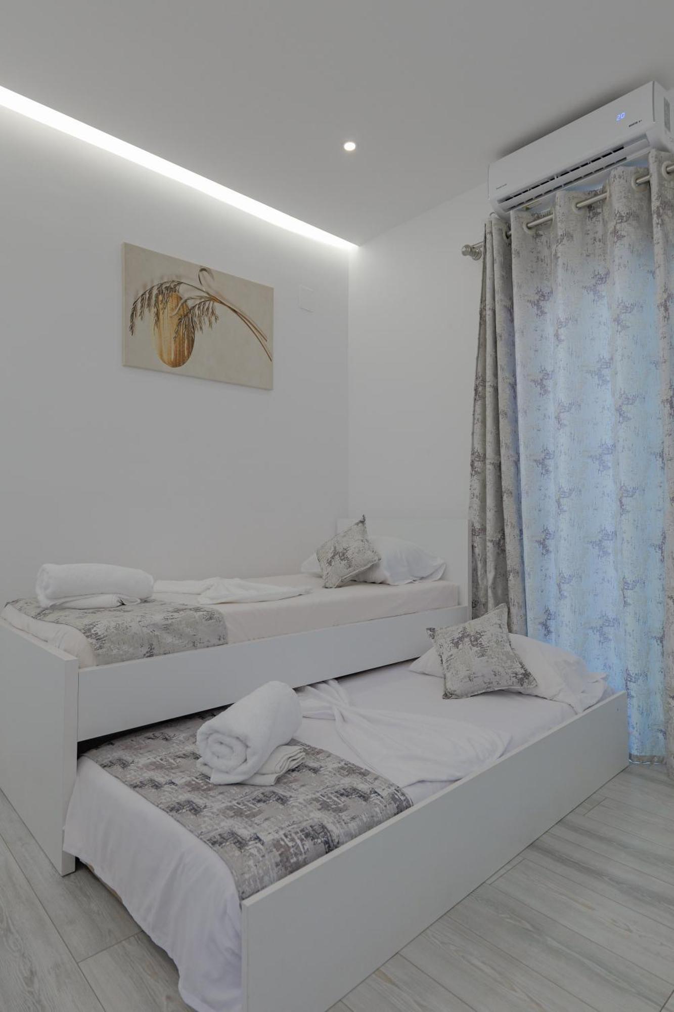 Vila Irdi Ksamil Luaran gambar