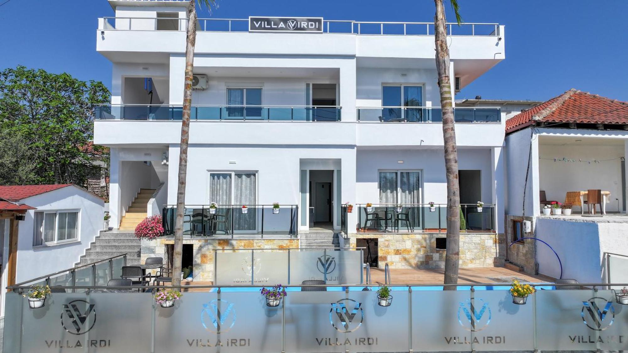 Vila Irdi Ksamil Luaran gambar
