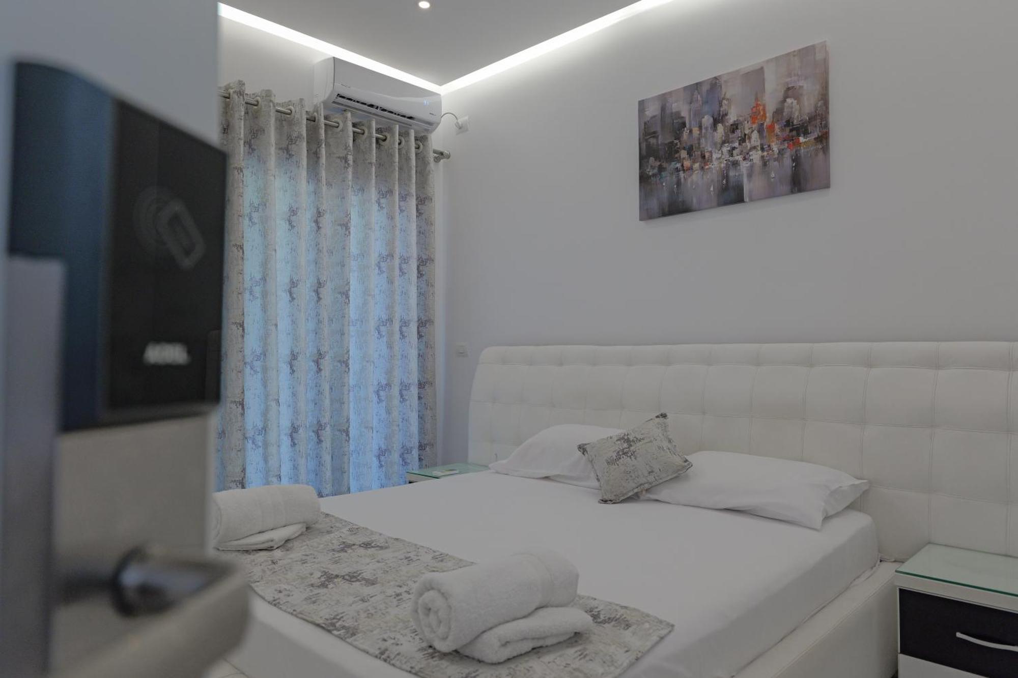 Vila Irdi Ksamil Luaran gambar