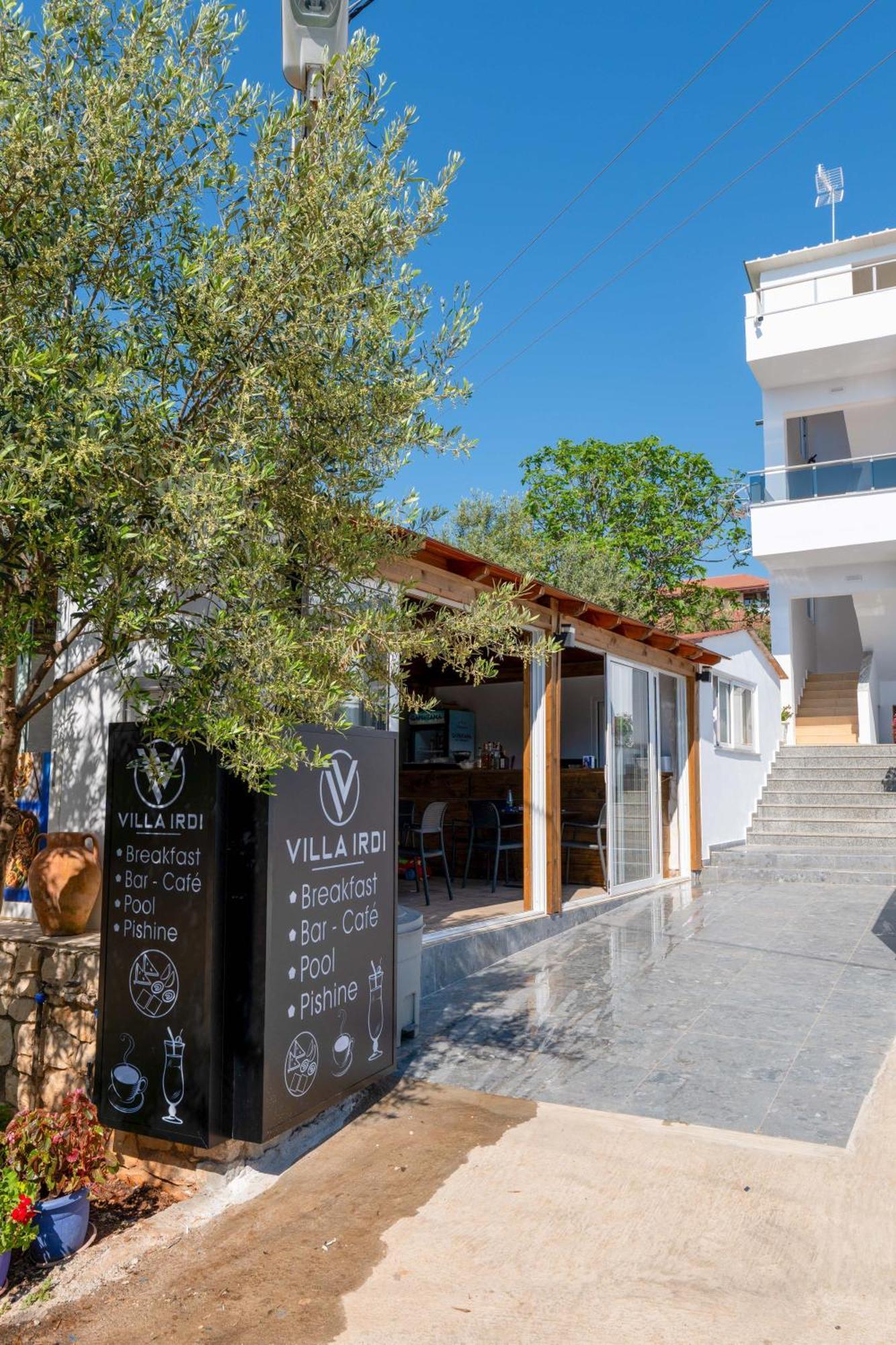 Vila Irdi Ksamil Luaran gambar